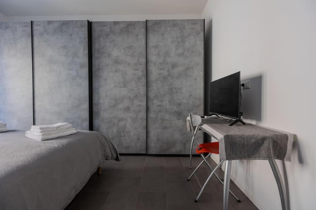 Great Home Laurentina Metro B 로마 외부 사진