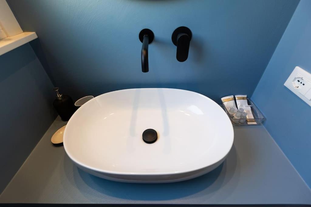 Great Home Laurentina Metro B 로마 외부 사진
